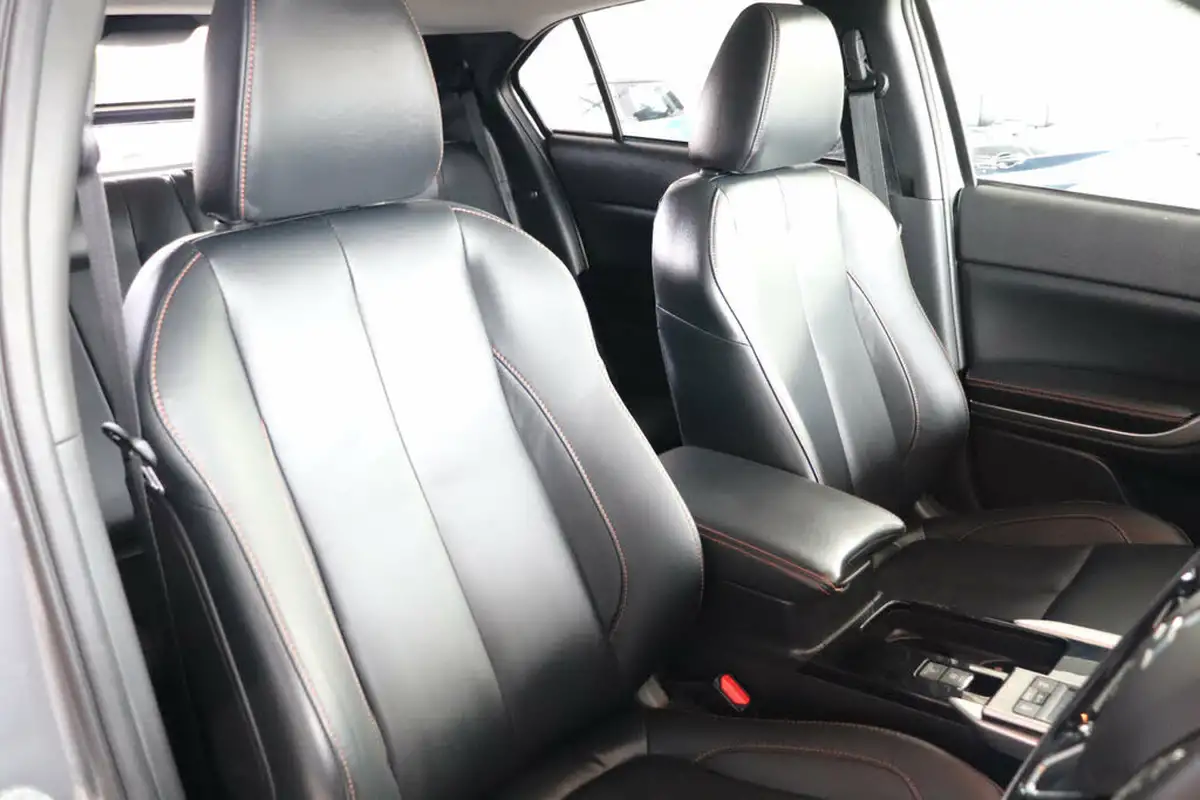 2018-mitsubishi-eclipse-cross-15-4-auto-big-23