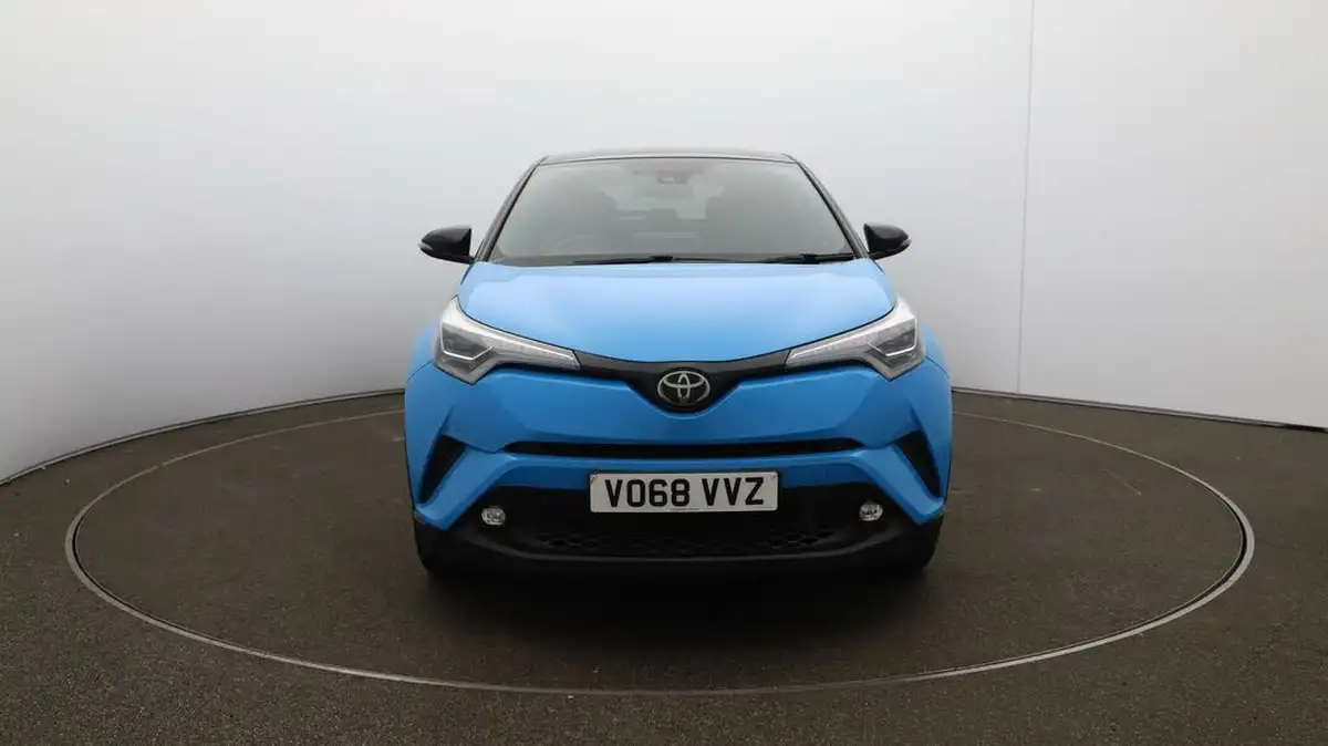 2018-toyota-c-hr-12-dynamic-big-2