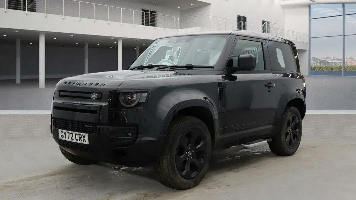 2022-land-rover-90-defender-30-d250-x-dynamic-hse-big-1