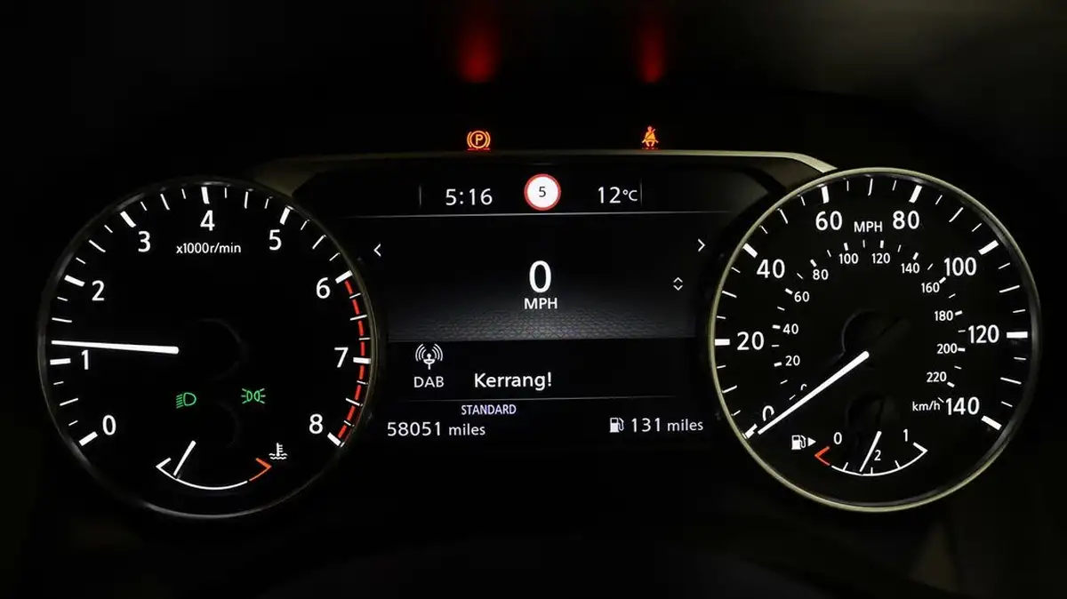 2022-nissan-qashqai-13-dig-t-acenta-premium-140ps-big-9