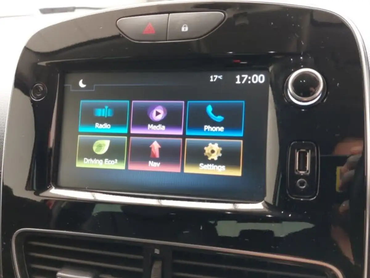 2019-renault-clio-15dci-gt-line-edc-auto-big-18