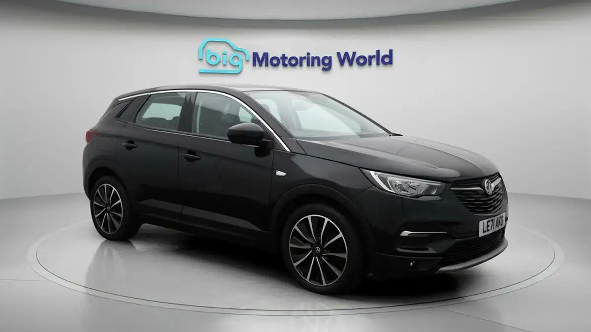 2021-vauxhall-grandland-x-15td-elite-nav-big-1