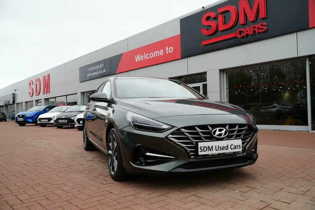 2023-hyundai-i30-10-t-gdi-premium-hatchback-big-4
