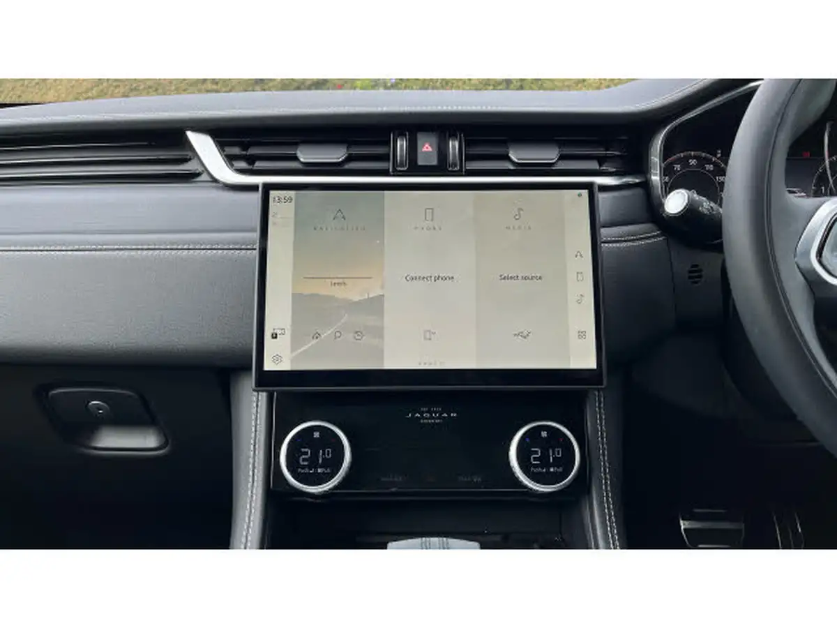 2024-jaguar-f-pace-20-d200-r-dynamic-hse-black-big-13