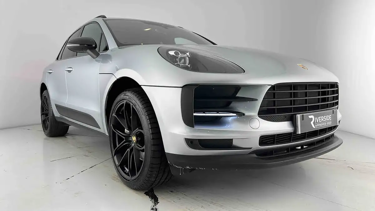 2019-porsche-macan-20-big-23