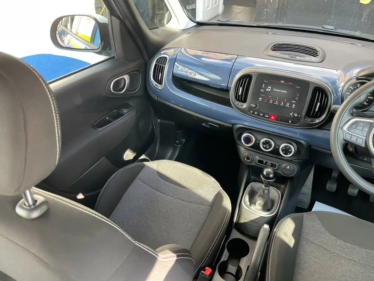 2018-fiat-500l-14-mirror-big-24