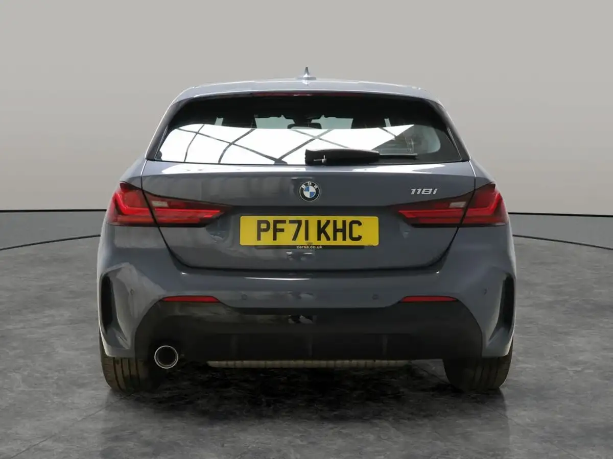 2022-bmw-1-series-15-118i-m-sport-lcp-dct-big-12