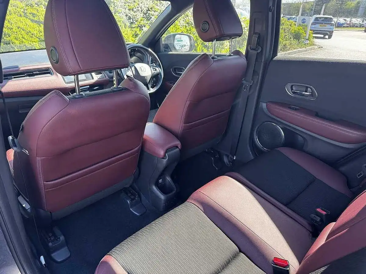 2020-honda-hr-v-15-i-vtec-sport-big-22