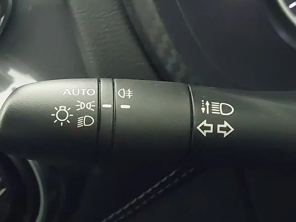 2023-nissan-juke-10-dig-t-n-connecta-big-16