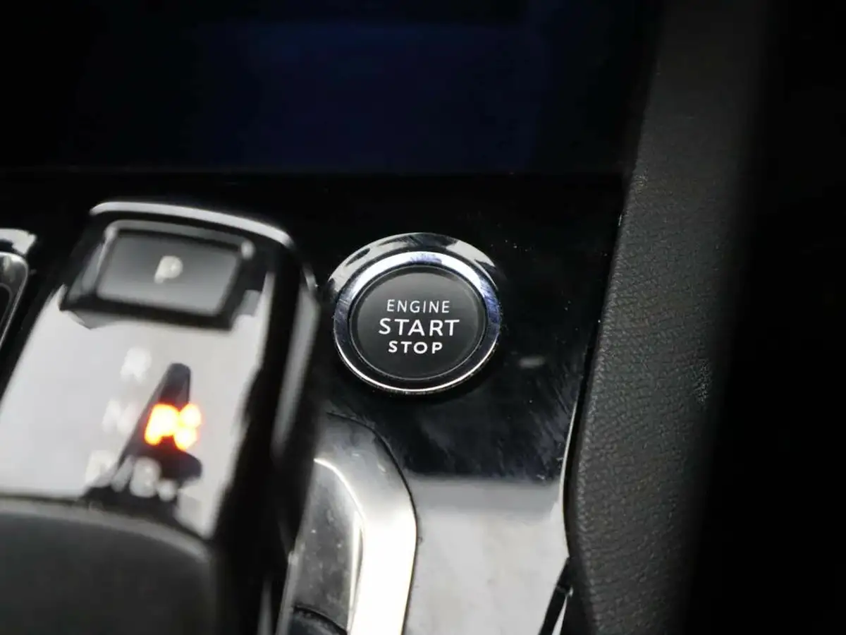2022-peugeot-3008-suv-16-puretech-gt-premium-300bhp-4wd-hybrid4-e-eat8-big-30