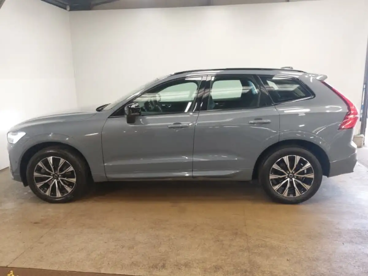 2023-volvo-xc60-20-b5-plus-big-3
