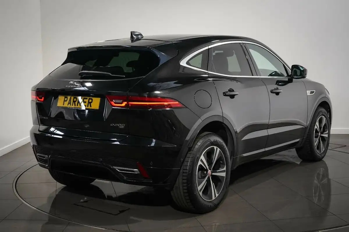 2021-jaguar-e-pace-20-d200-r-dynamic-s-big-1