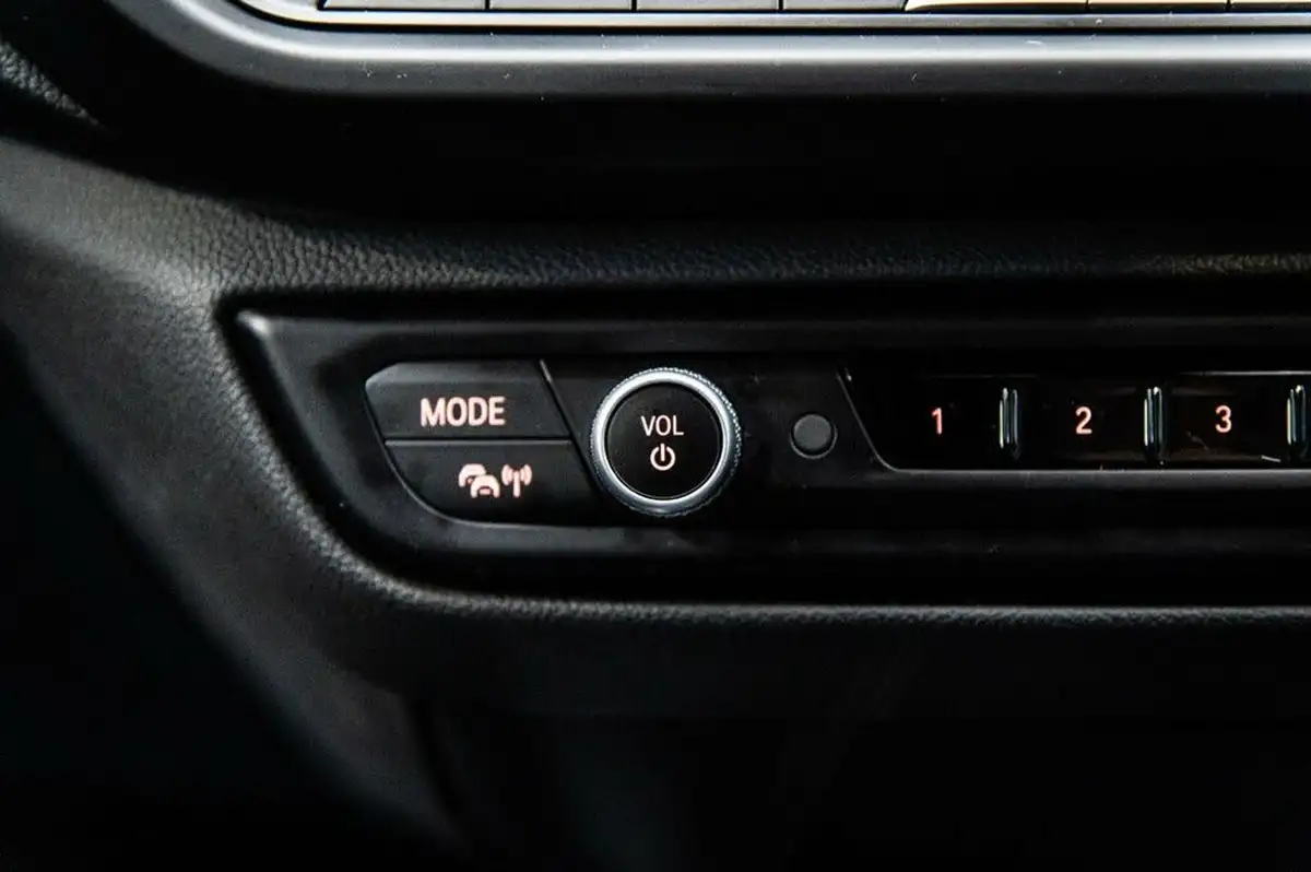 2024-bmw-1-series-20-m135i-xdrive-big-54