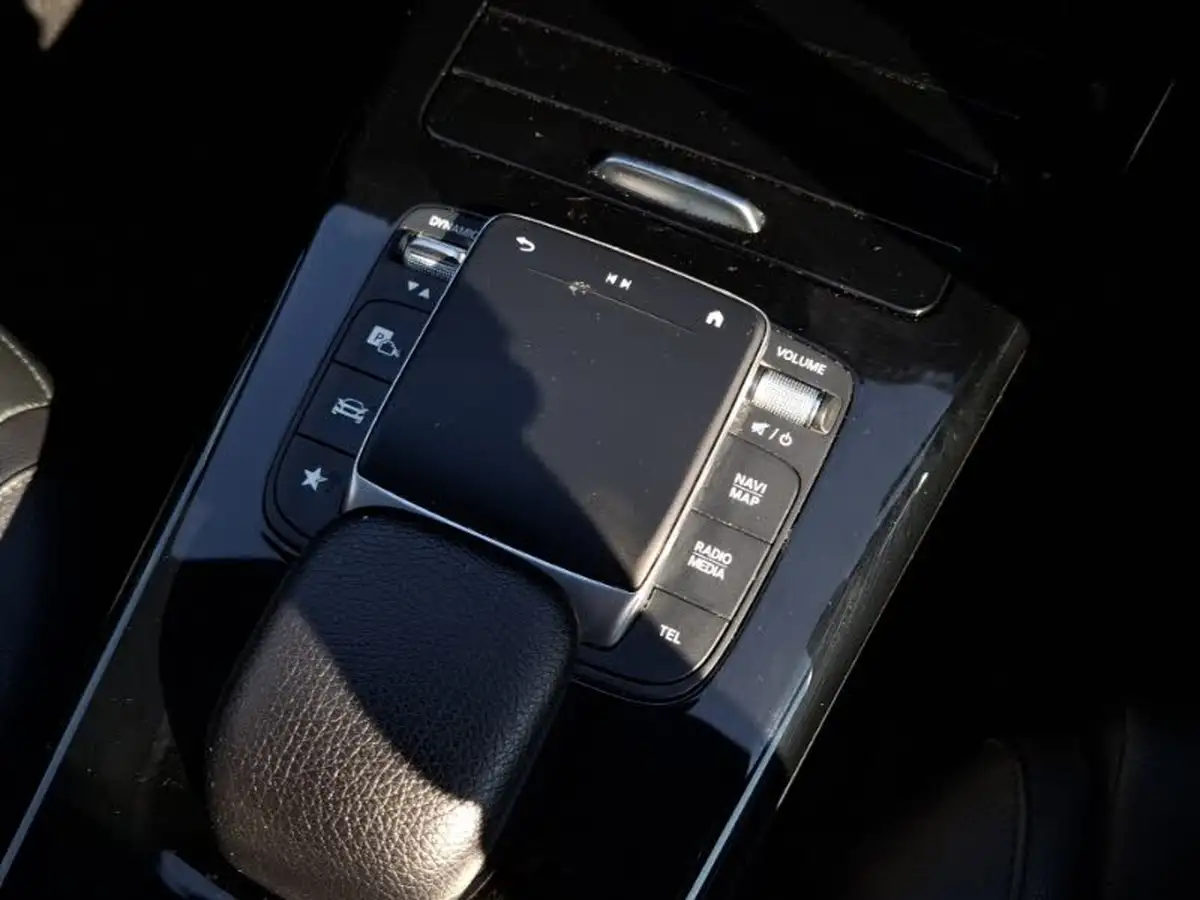 2022-mercedes-benz-a-class-13-a180-sport-executive-edition-saloon-4d-7g-dct-big-13