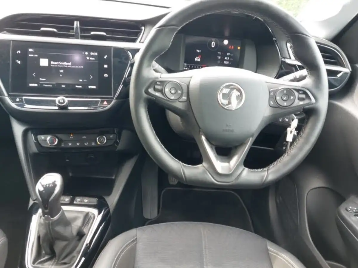 2021-vauxhall-corsa-12i-griffin-edition-big-6