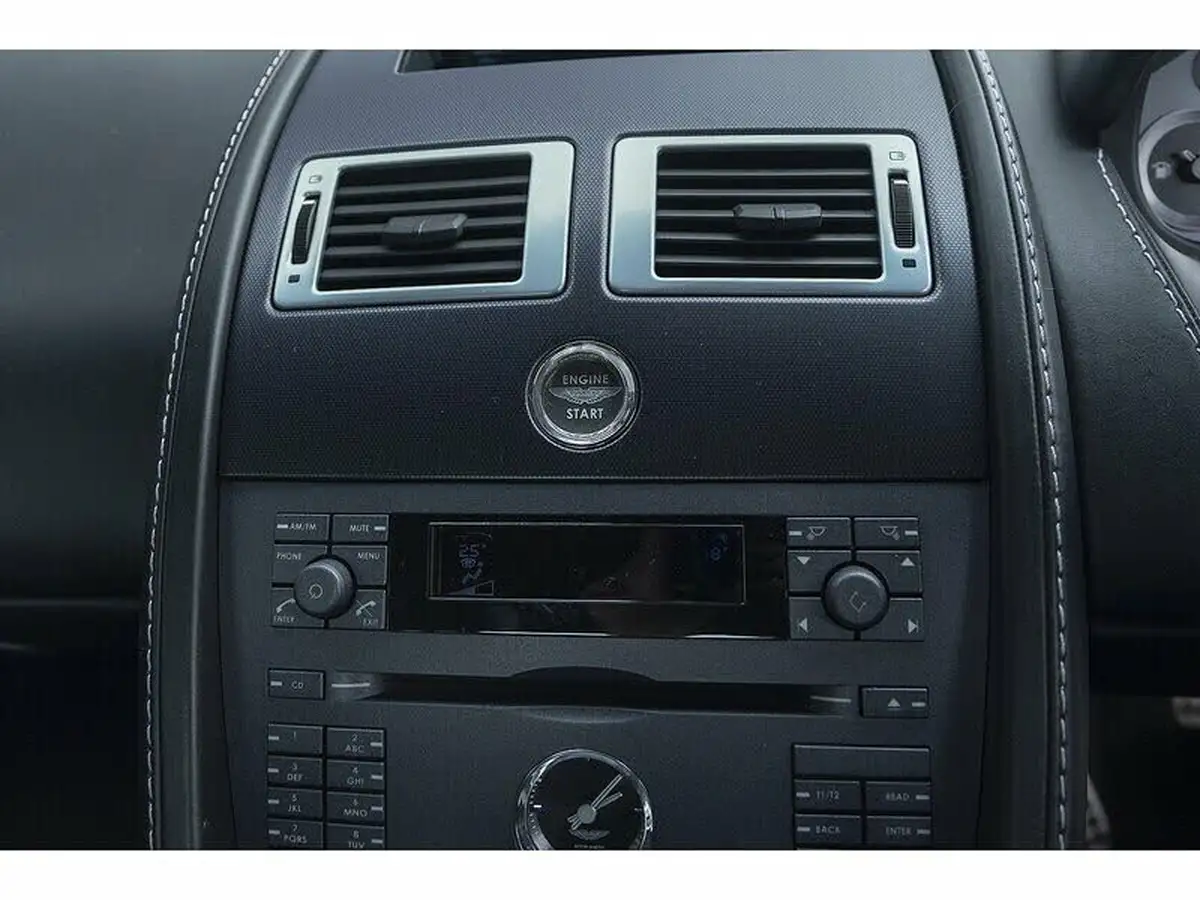 2006-aston-martin-vantage-43-big-47