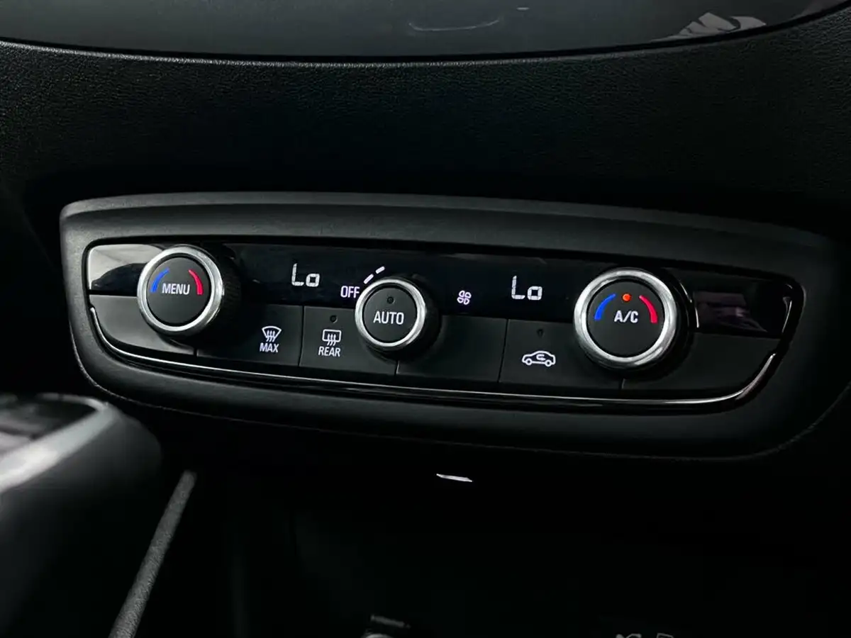 2020-vauxhall-crossland-x-12-elite-nav-130ps-turbo-big-35