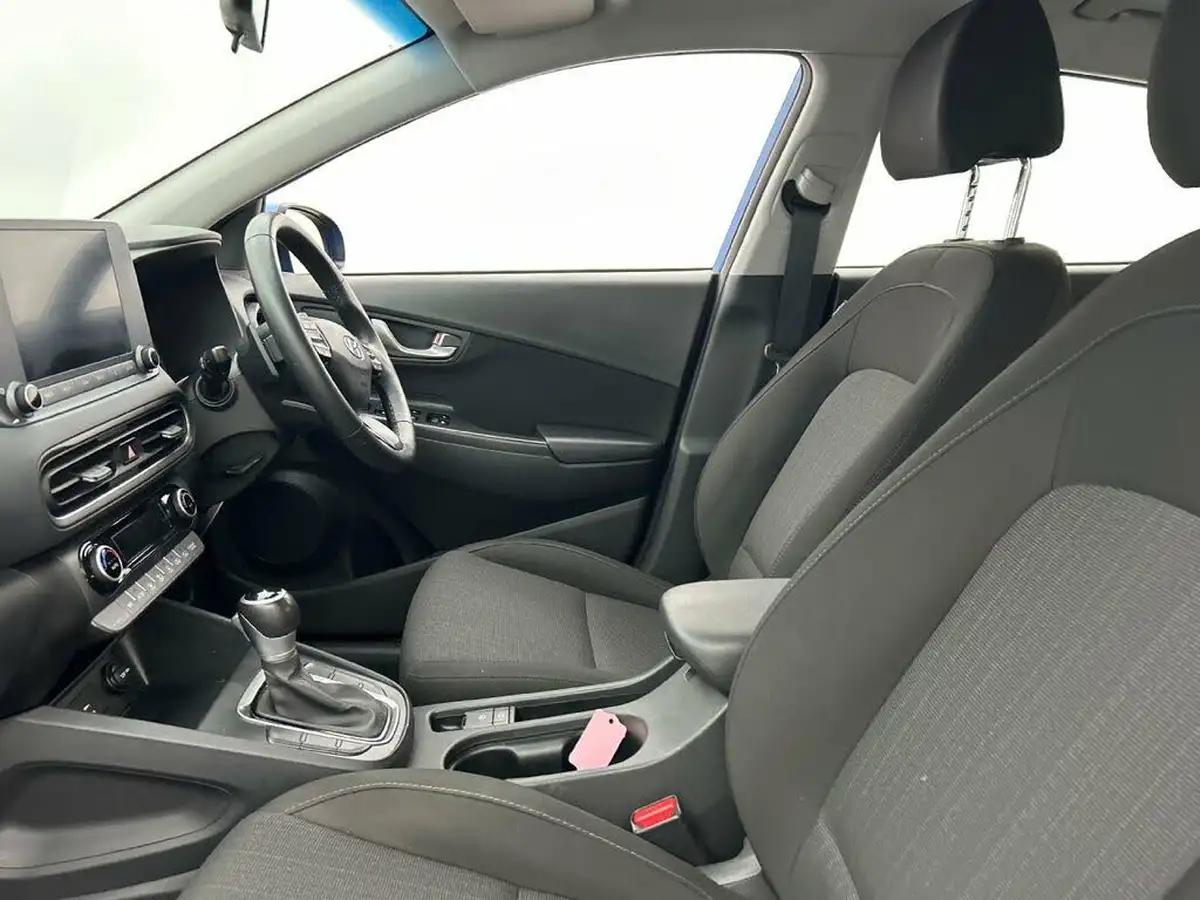 2021-hyundai-kona-16-gdi-se-connect-big-10