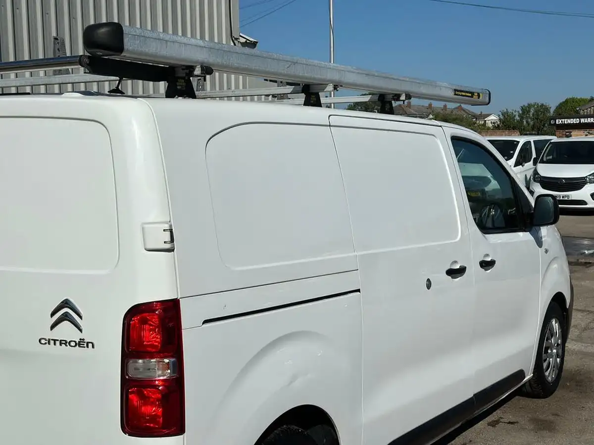 2017-citroen-dispatch-16bluehdi-x-m-1000-95pseu6-big-26