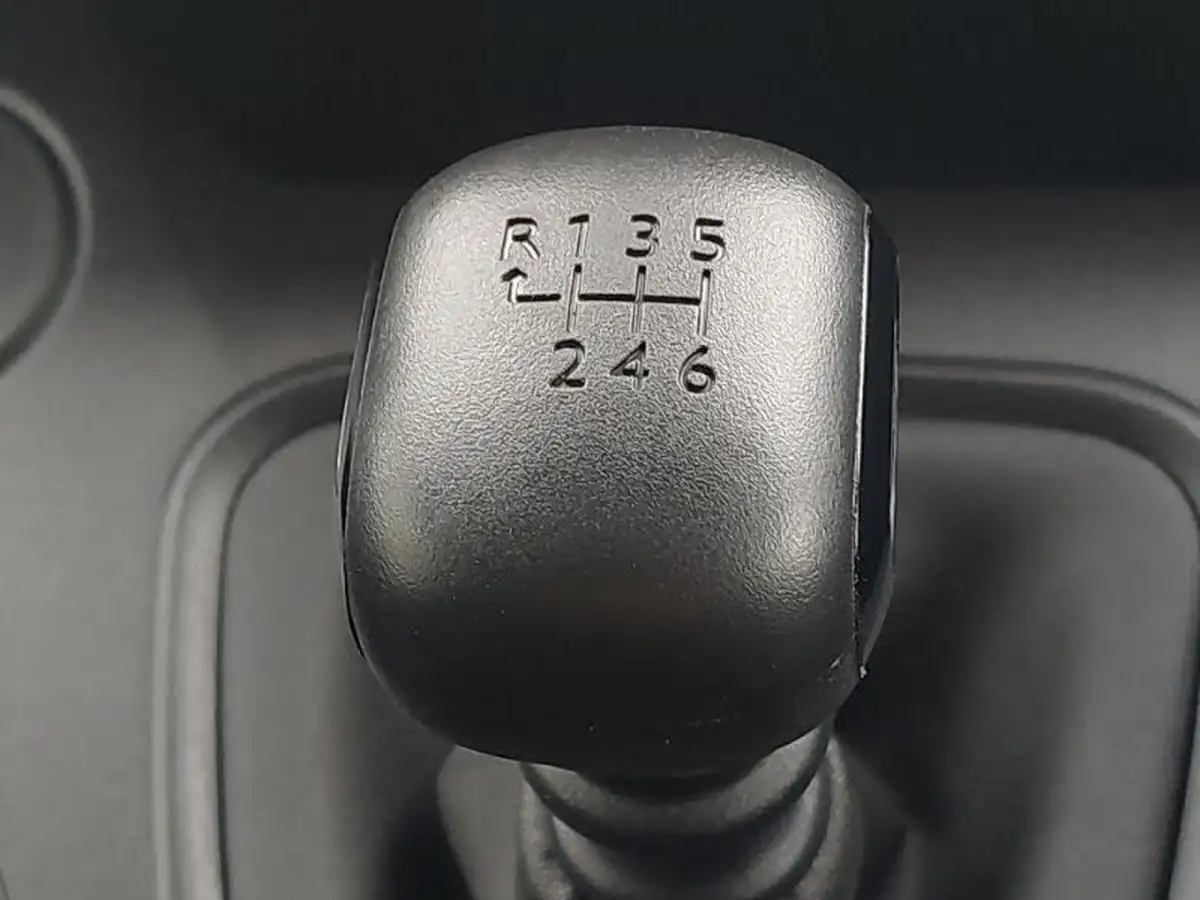 2024-peugeot-partner-15-bluehdi-professional-100pseu6d-big-13