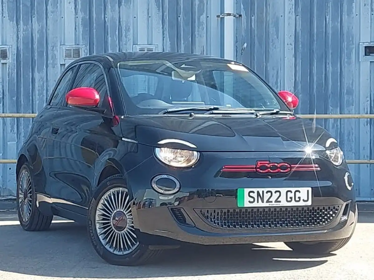 2022-fiat-500-e-red-93bhp-big-0