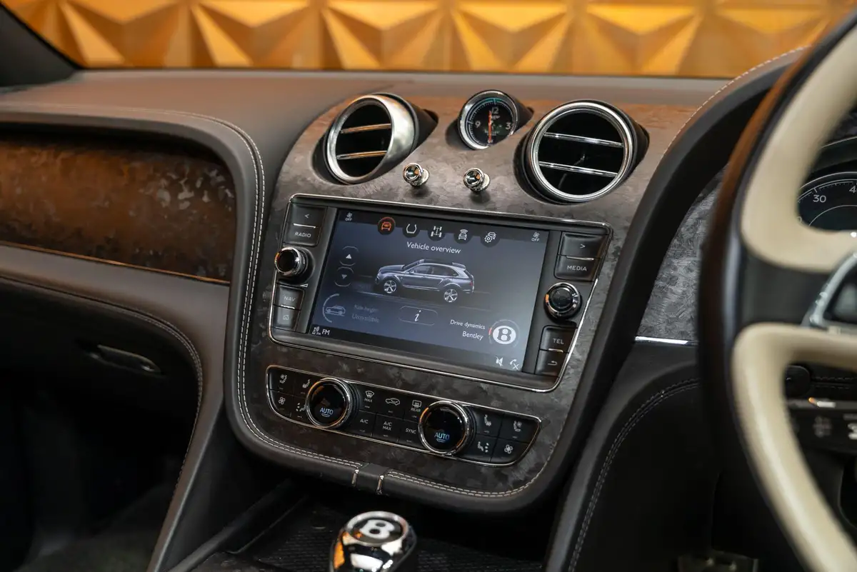 2018-bentley-bentayga-60-w12-big-20