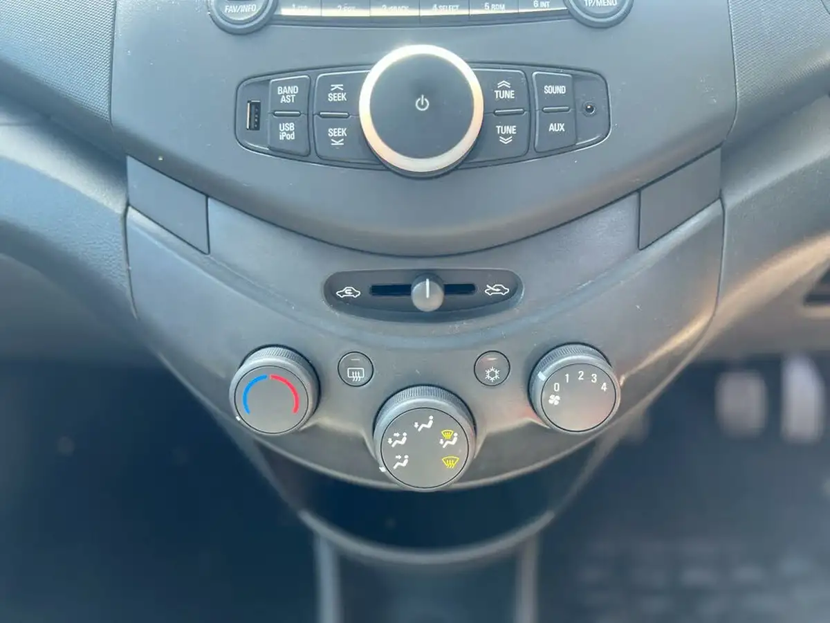 2011-chevrolet-spark-10-big-22