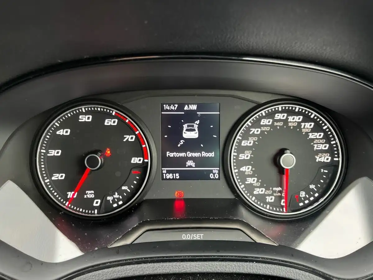 2021-seat-arona-10-tsi-fr-red-edition-big-31