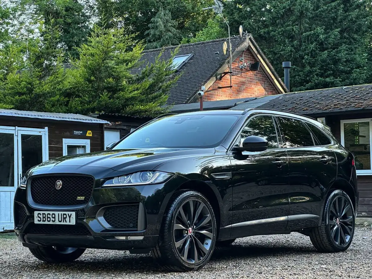 2020-jaguar-f-pace-30td-300-sport-big-13
