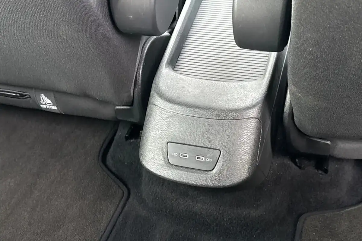2022-volkswagen-id3-e-life-204ps-58kwh-pro-performance-big-38