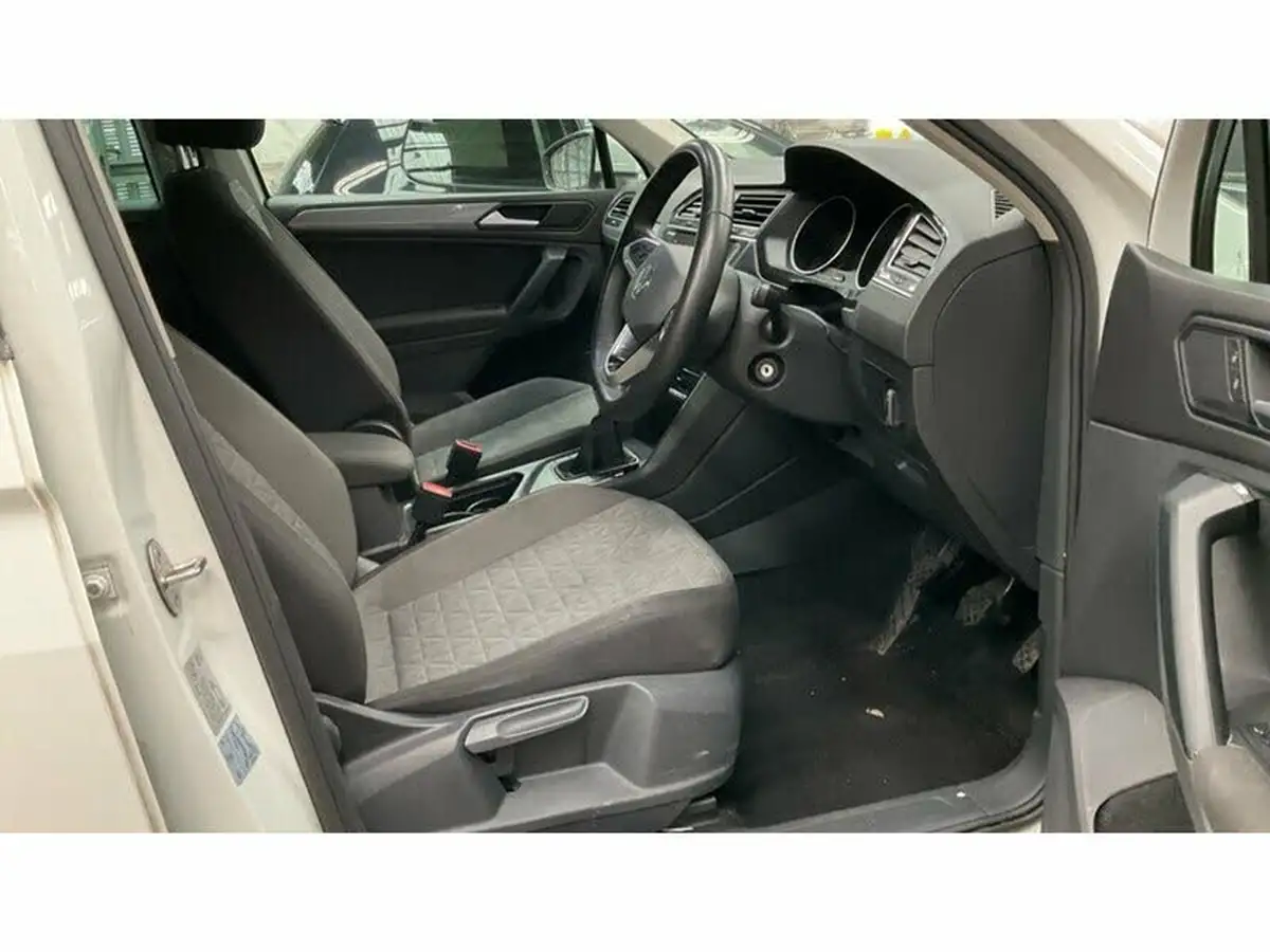 2021-volkswagen-tiguan-15-tsi-life-130ps-big-2
