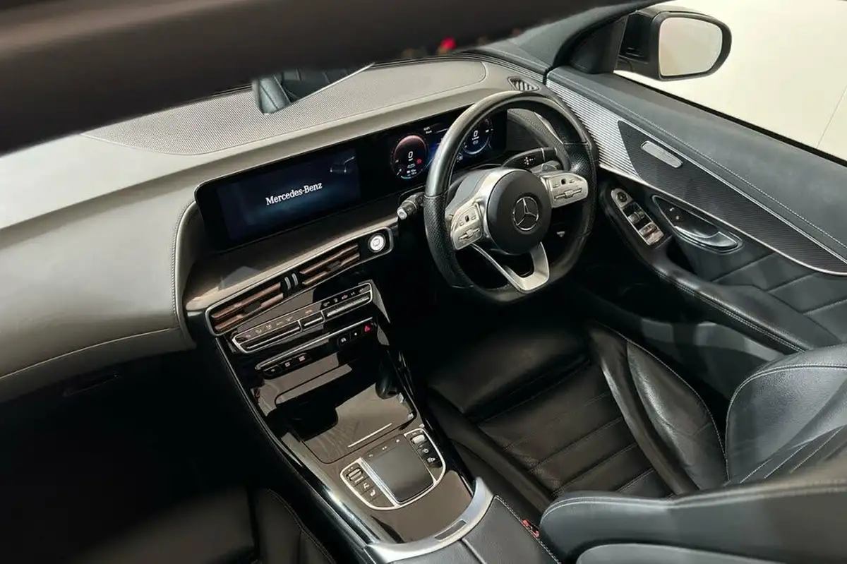 2022-mercedes-benz-eqc-e-eqc-400-amg-line-premium-big-15