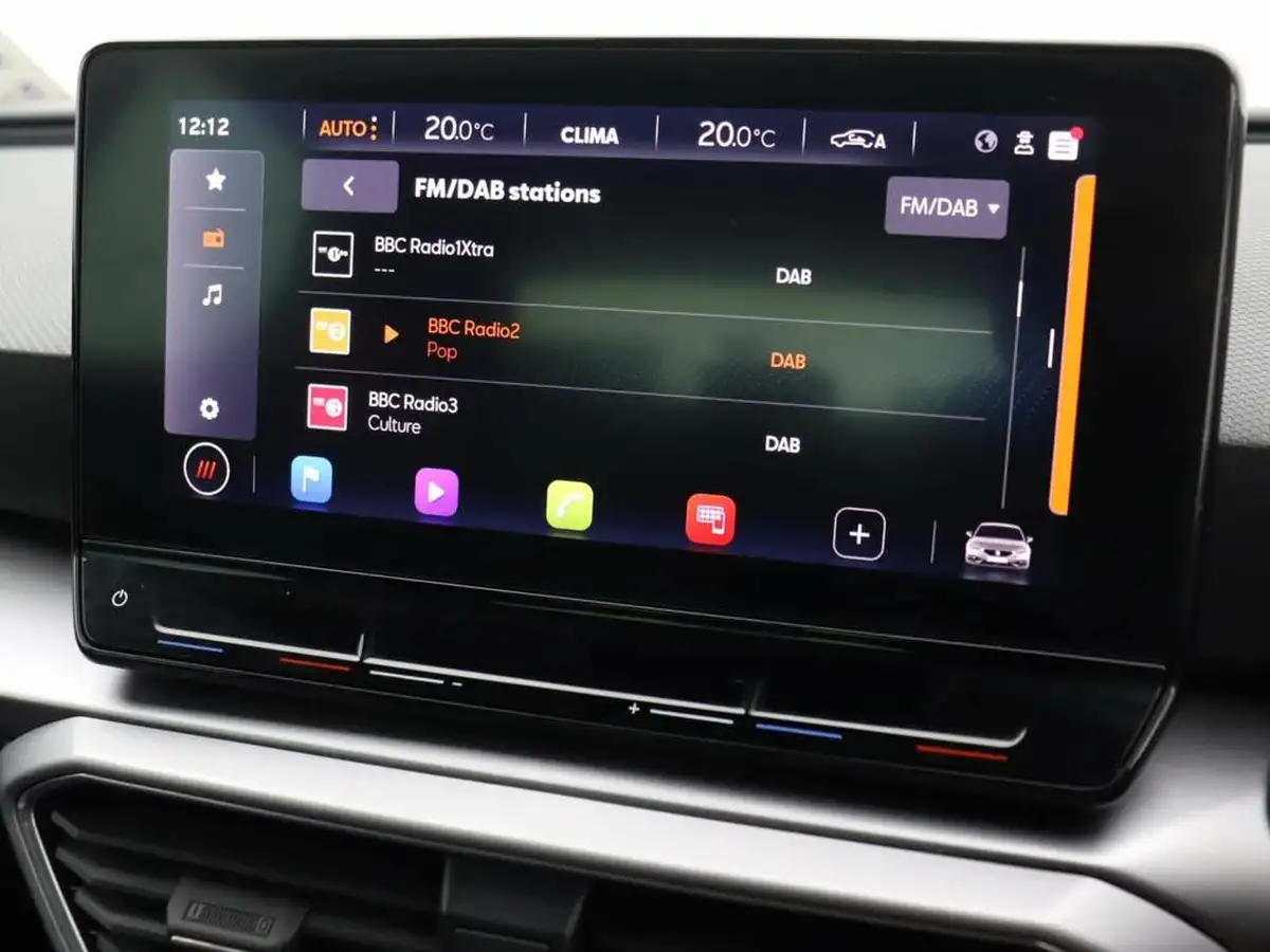 2020-seat-leon-15-tsi-evo-fr-150ps-hatchback-big-11