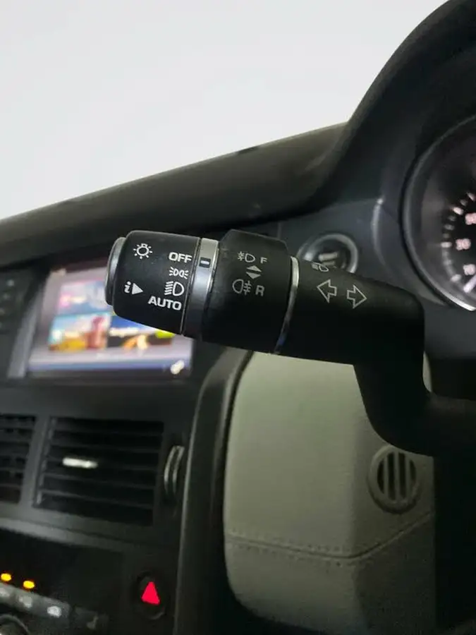 2018-land-rover-discovery-sport-20sd4-hse-dynamic-lux-big-17