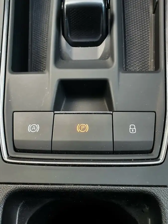 2021-cupra-formentor-14-e-hybrid-vz1-big-21