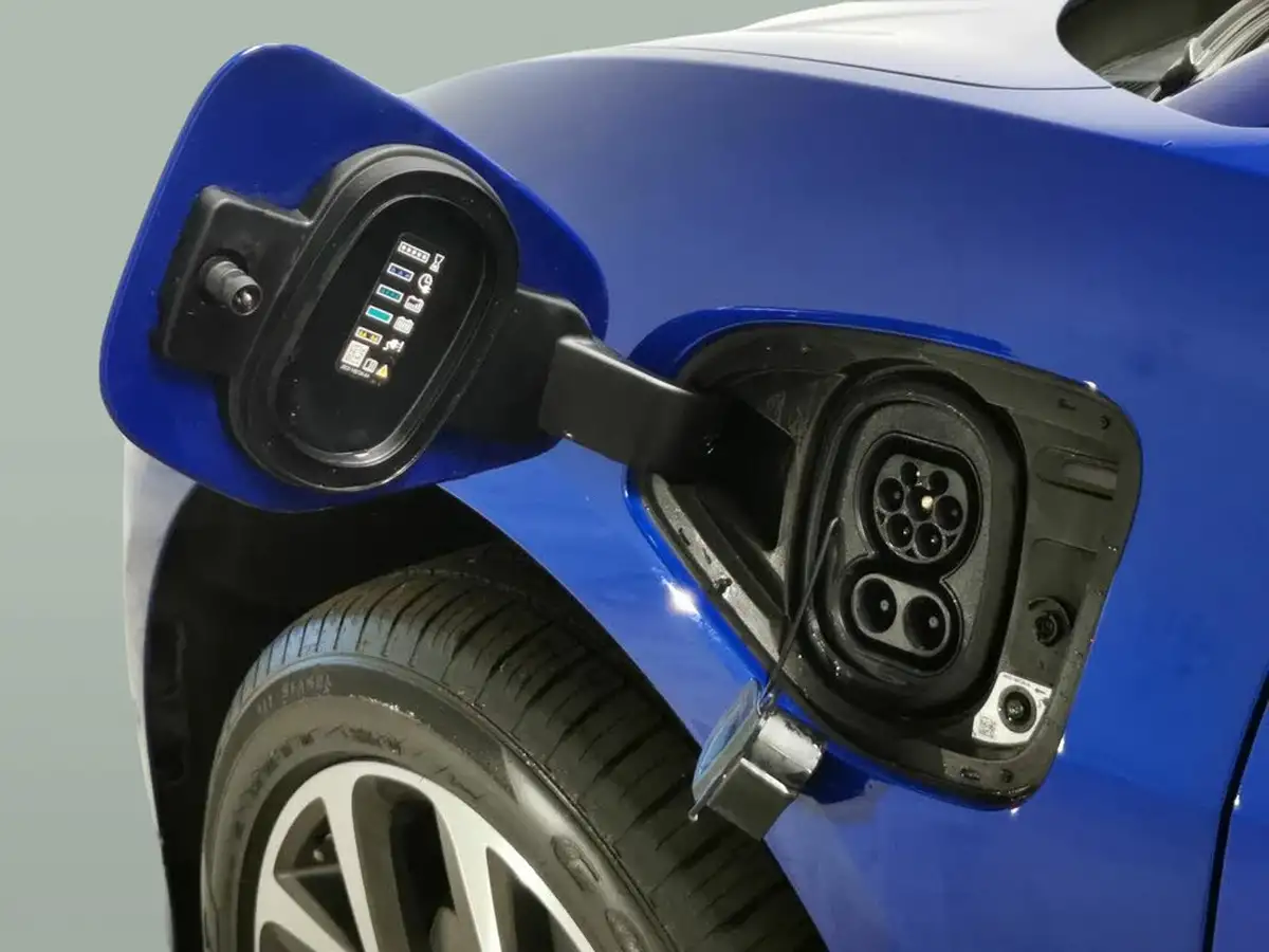 2021-jaguar-i-pace-ev400-hse-big-30