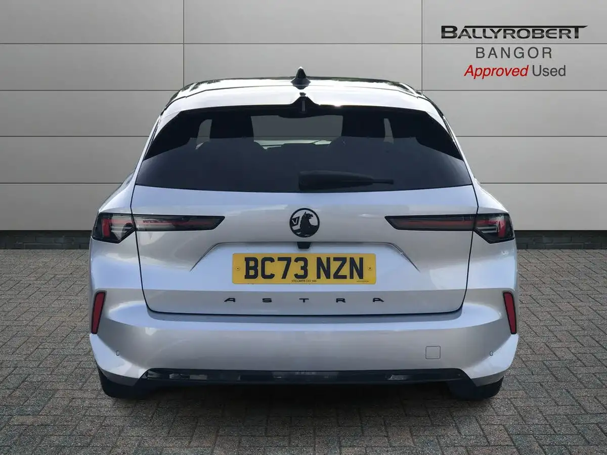 2024-vauxhall-astra-12-turbo-gs-130ps-sport-tourer-big-10