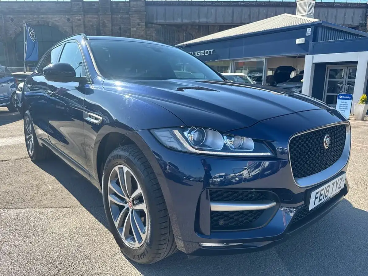 2018-jaguar-f-pace-20-i4d-r-sport-180ps-awd-auto-big-38