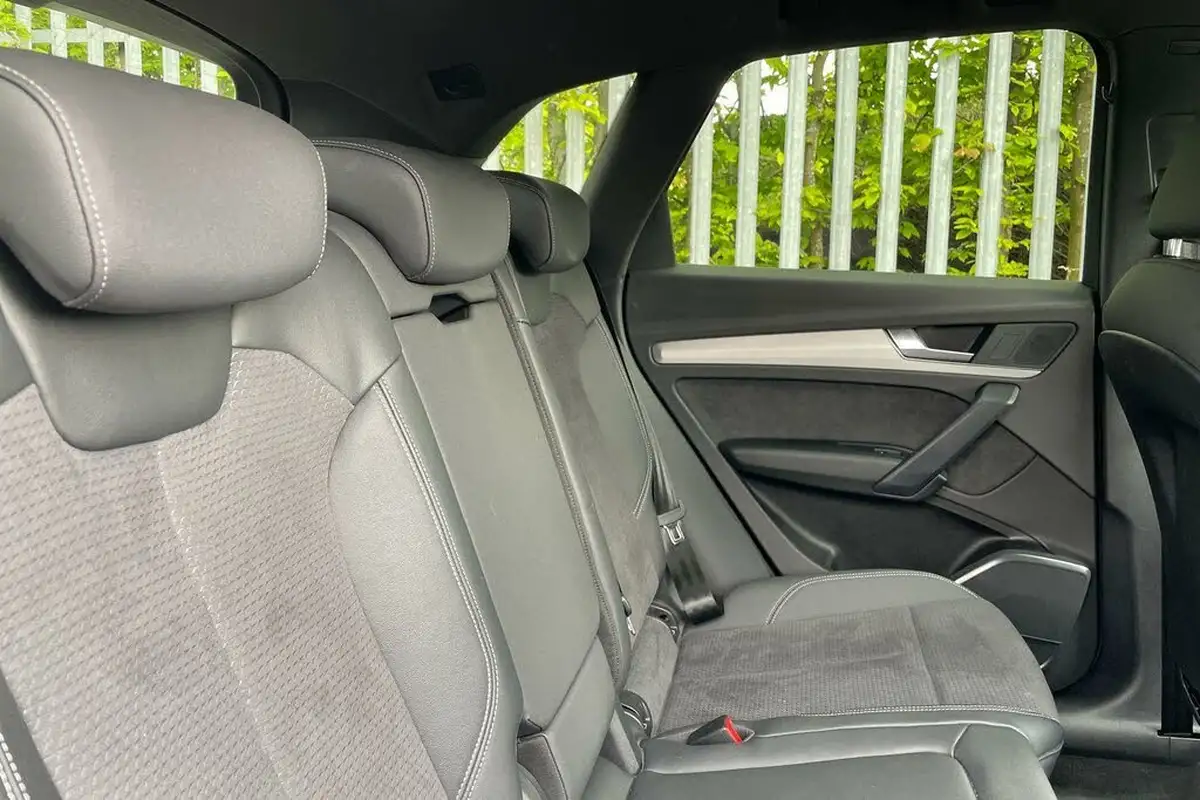 2021-audi-q5-20-50-tfsi-e-s-line-station-wagon-big-20