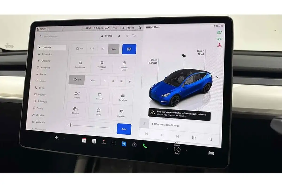 2022-tesla-model-y-e-long-range-big-40