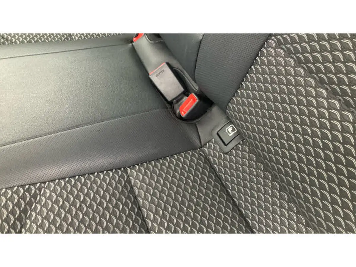 2022-kia-xceed-10-t-gdi-connect-big-16
