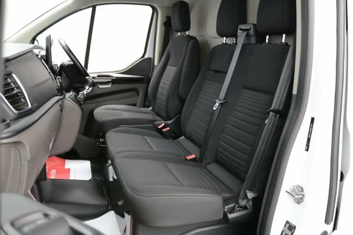 2022-ford-transit-custom-20tdci-300-l1h2-limited-170pseu6dt-big-18