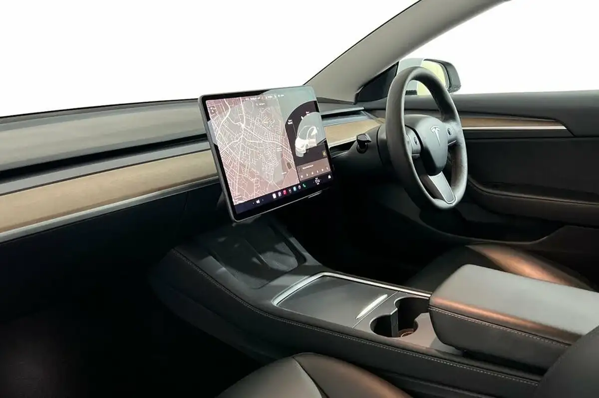2021-tesla-model-3-e-long-range-4x4-big-8