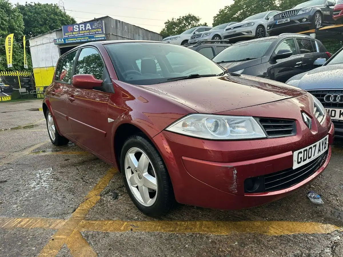 2007-renault-megane-16-extreme-hatchback-5d-big-0