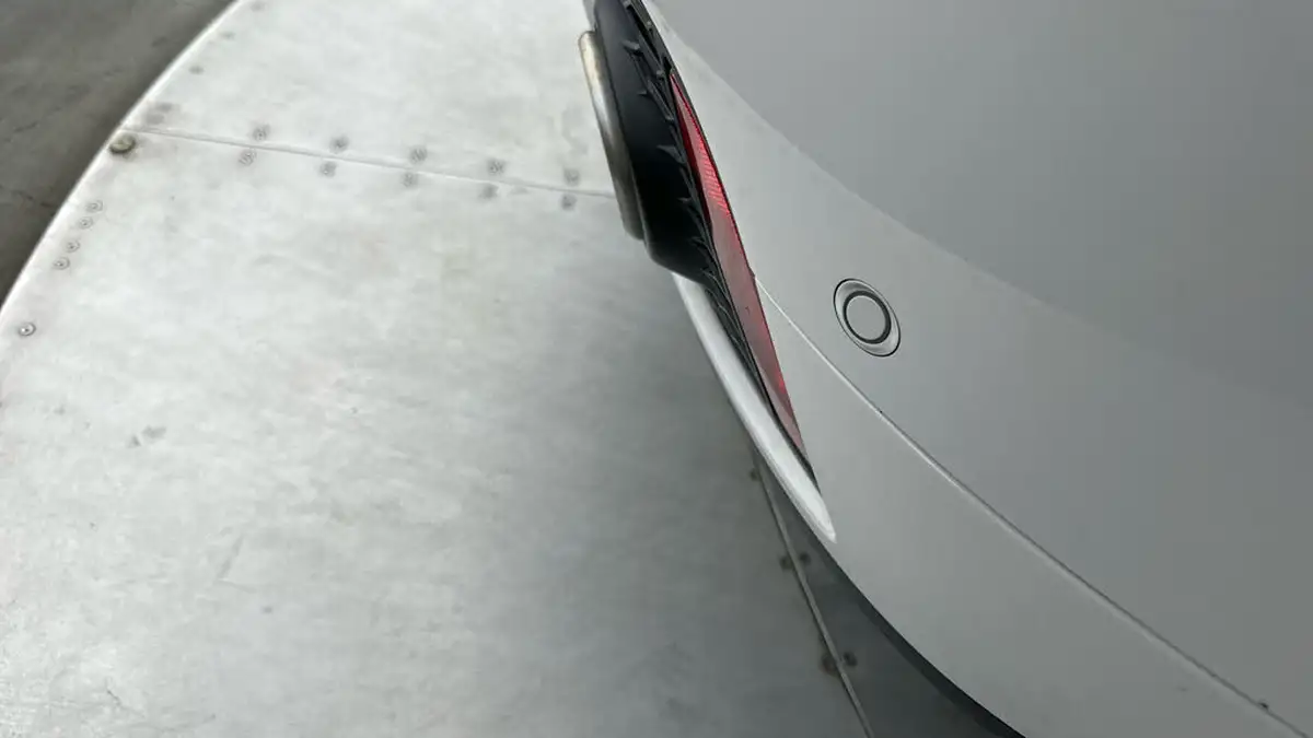 2019-jaguar-e-pace-20-i4d-r-dynamic-s-180ps-awd-auto-big-31