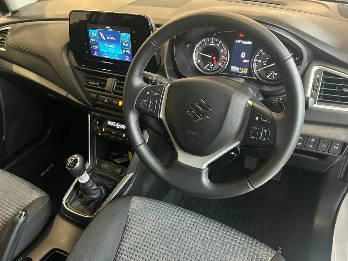 2023-suzuki-s-cross-14-boosterjet-motion-big-8