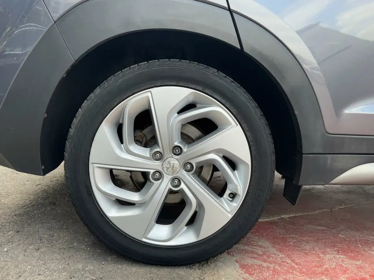 2016-hyundai-tucson-20crdi-blue-drive-premium-big-29