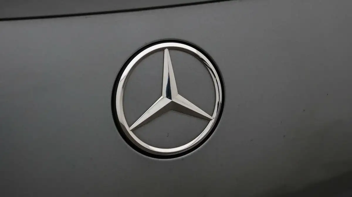 2022-mercedes-benz-e-class-20-e300-amg-line-premium-272ps-coupe-big-21