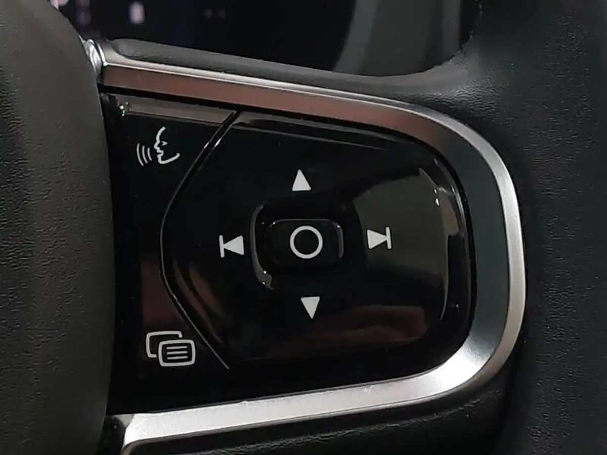 2023-volvo-xc60-20-b5-plus-big-18