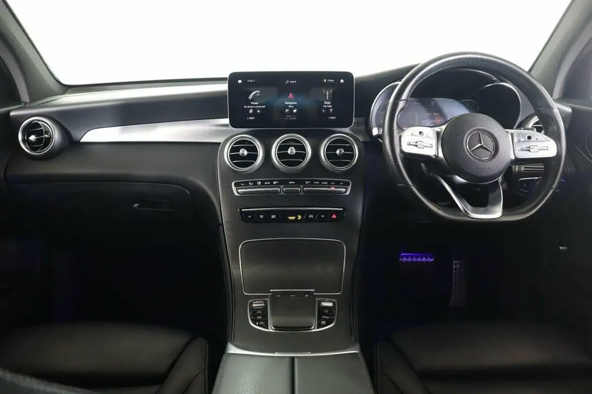 2019-mercedes-benz-glc-class-20d-glc220d-amg-line-premium-station-wagon-5d-big-9